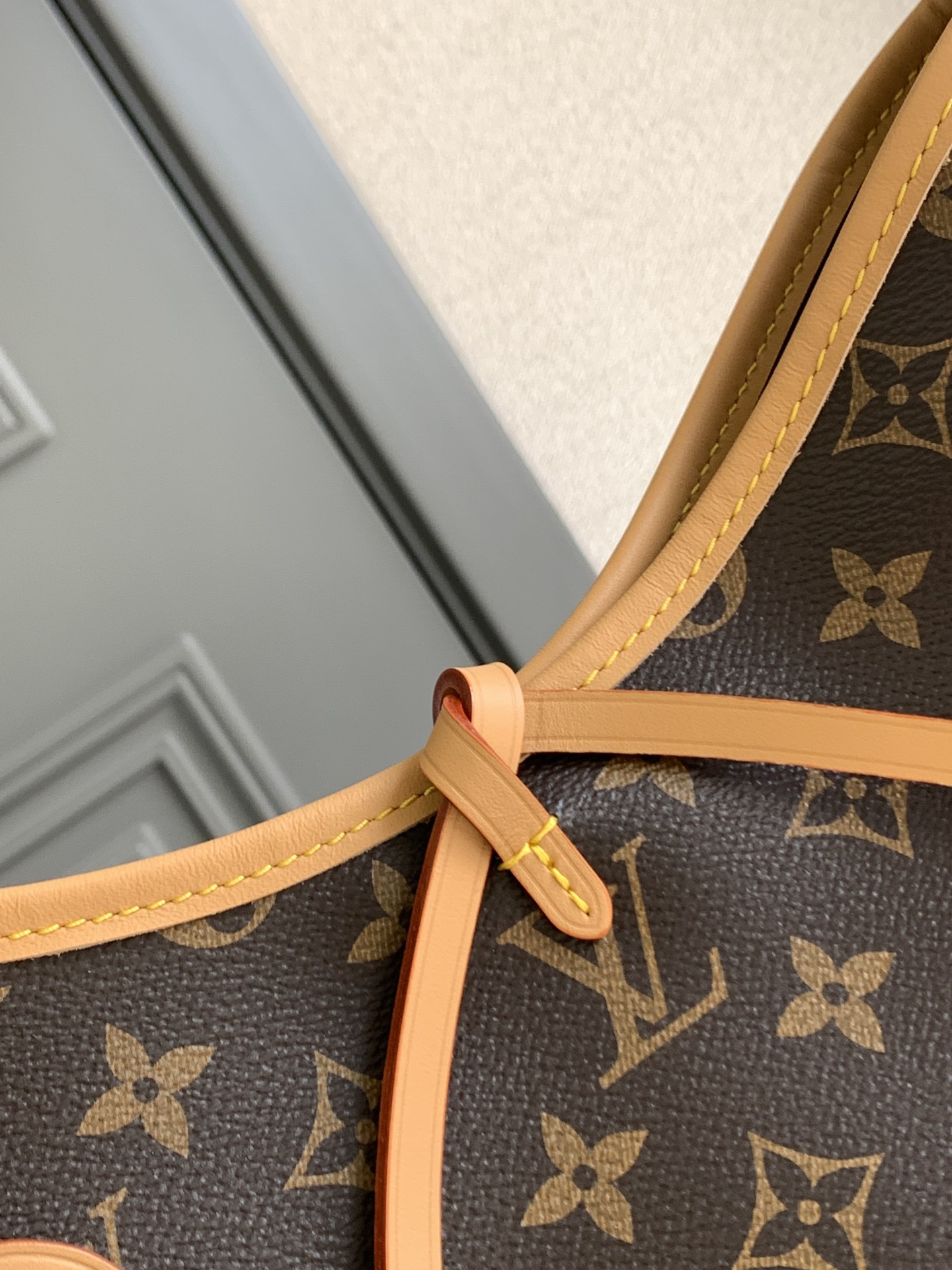 Louis Vuitton CarryAll PM Bag Monogram Canvas M46203