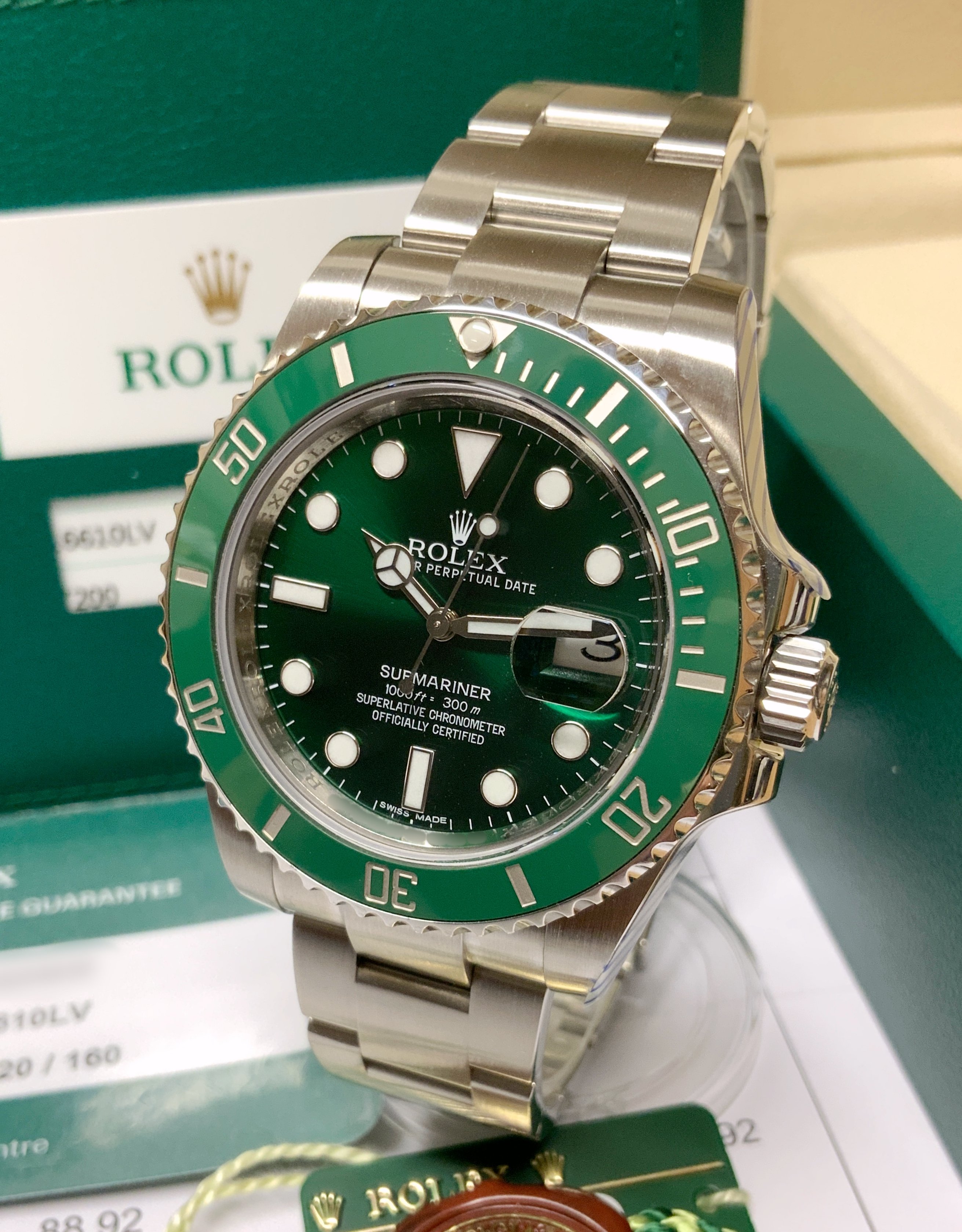 Rolex Submariner Oyster Perpetual Date Hulk Mens Watch 116610