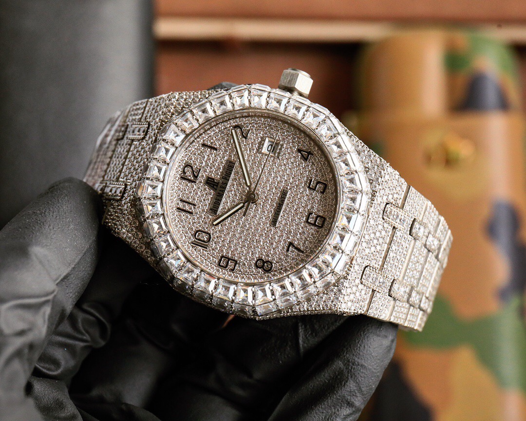 Audemars Piguet Royal Oak Iced Out White Dial 41mm Steel with Diamond Oyster Bracelet 