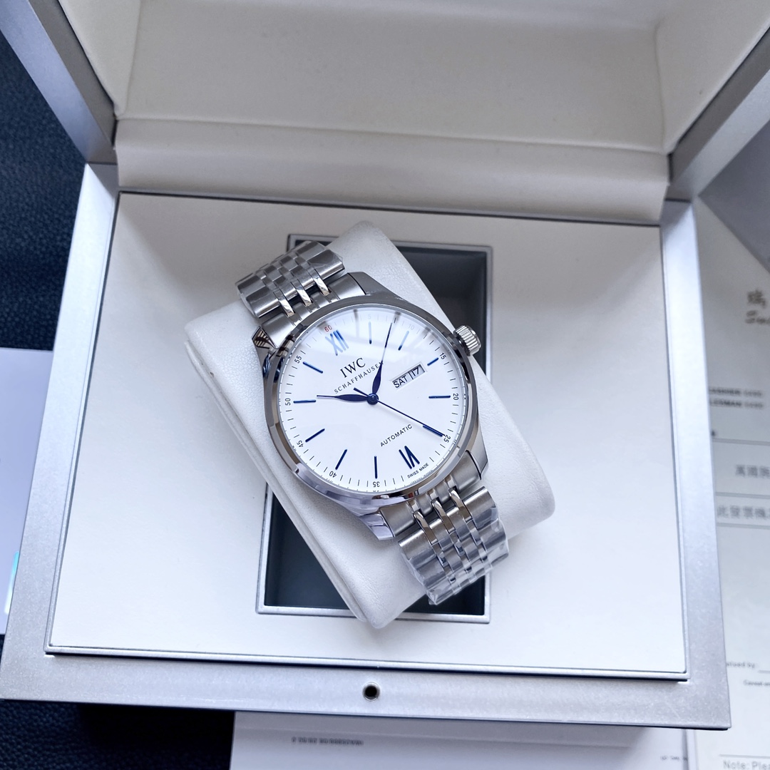 IWC Portofino White Dial 40 mm Steel Oyster Bracelet 